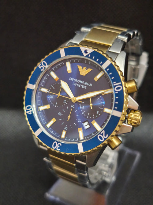 Emporio Armani AR11362 vista lateral con corona y pulsadores del cronógrafo