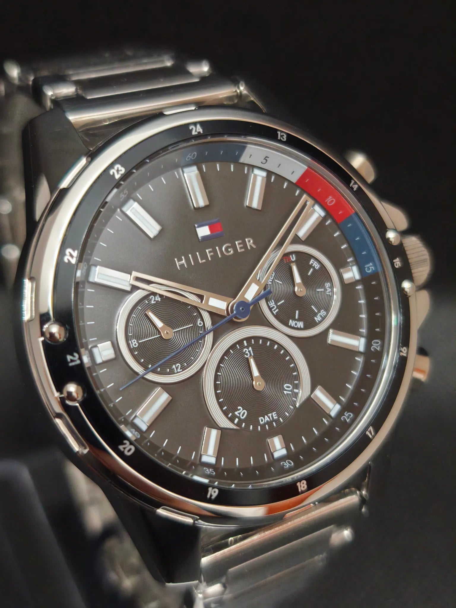 Reloj Tommy Hilfiger Mason 1791936 – Acero y Esfera Negra