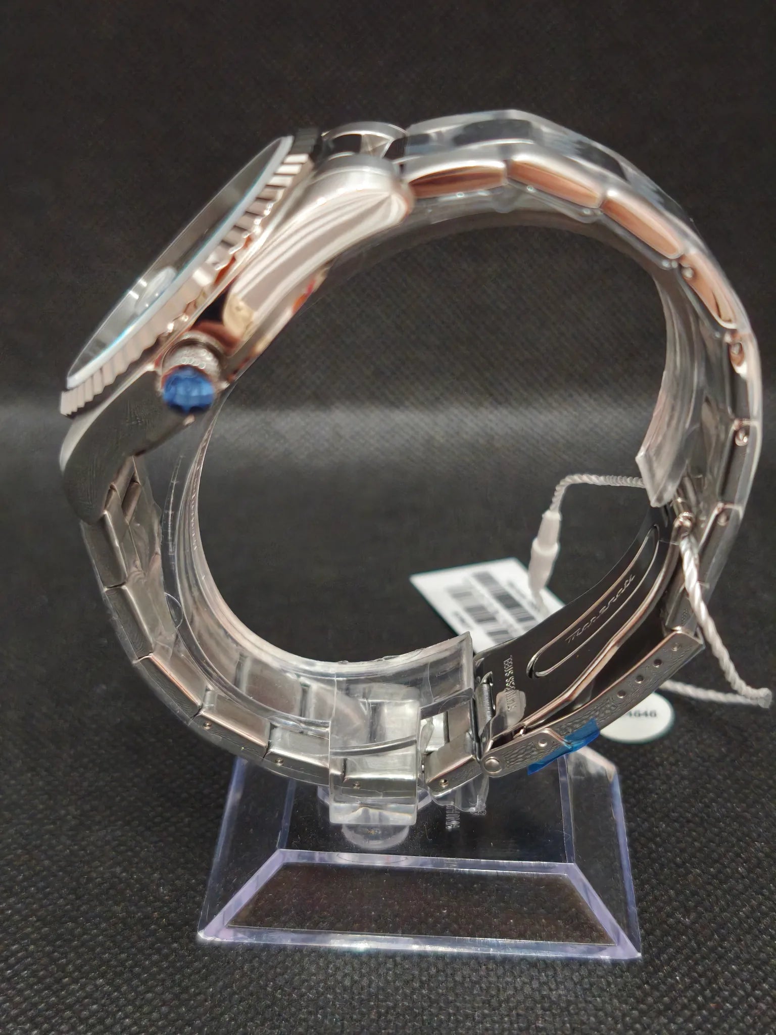 Reloj Maserati Competizione esfera verde vista lateral corona roscada