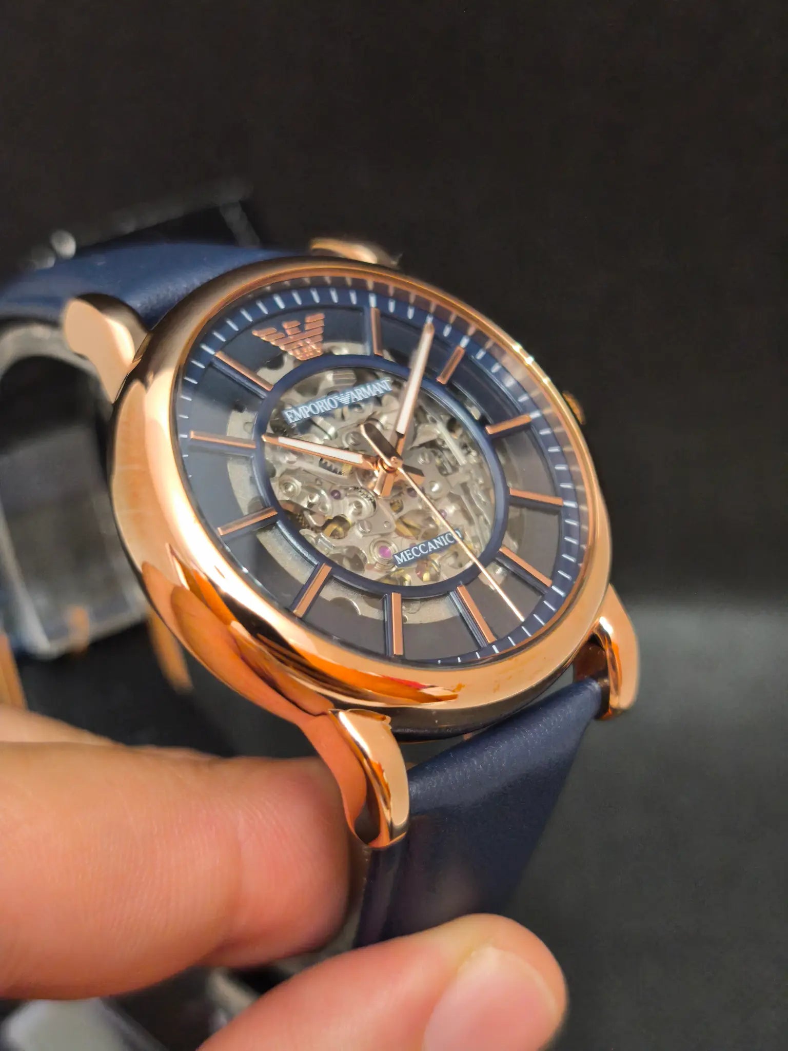 Reloj Emporio Armani Luigi Meccanico AR60050 – Automático Hombre 43 mm Azul y Oro Rosa