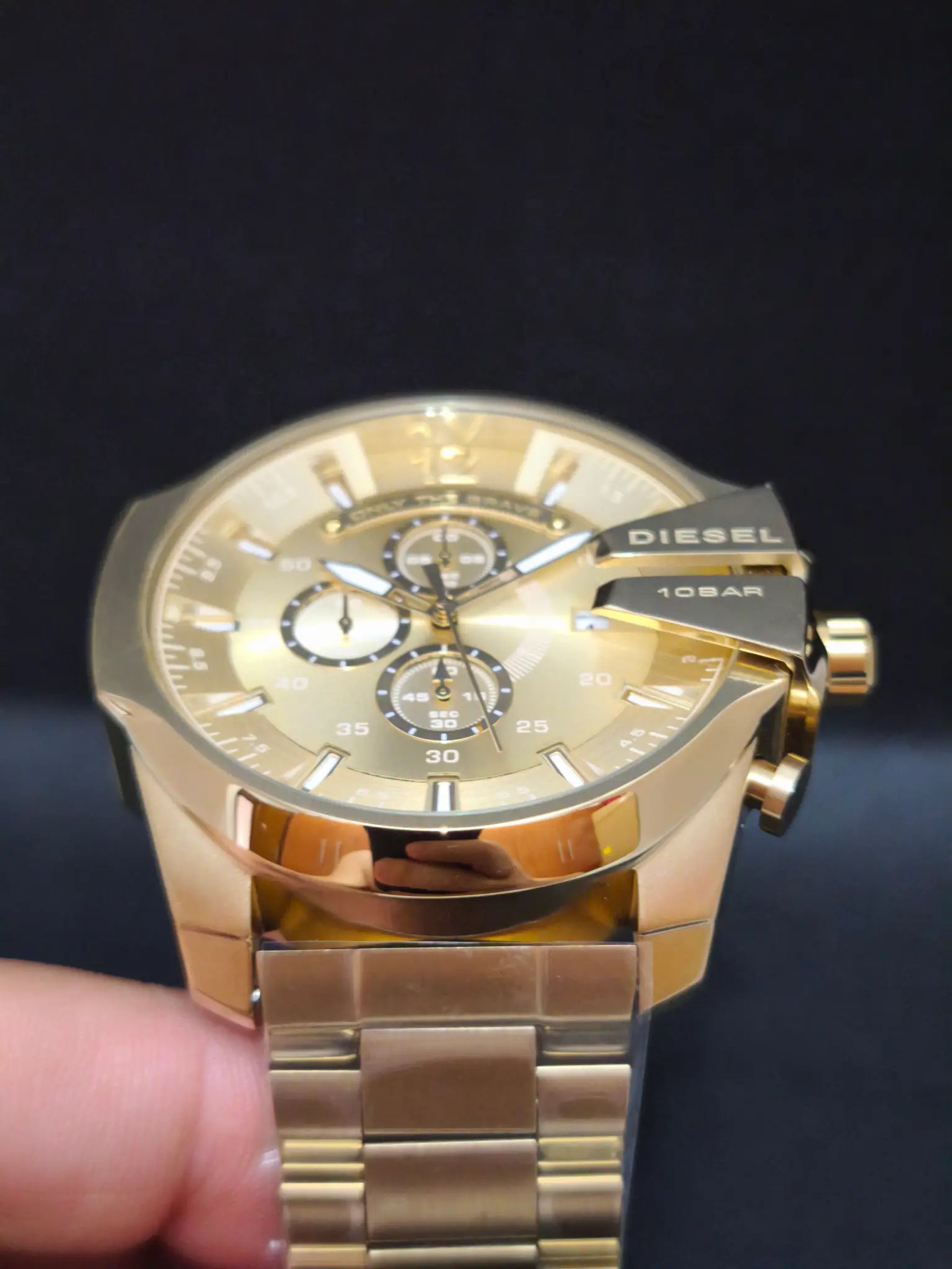 Reloj Diesel Mega Chief DZ4360 – Cronógrafo Hombre 51 mm Dorado Monocromático