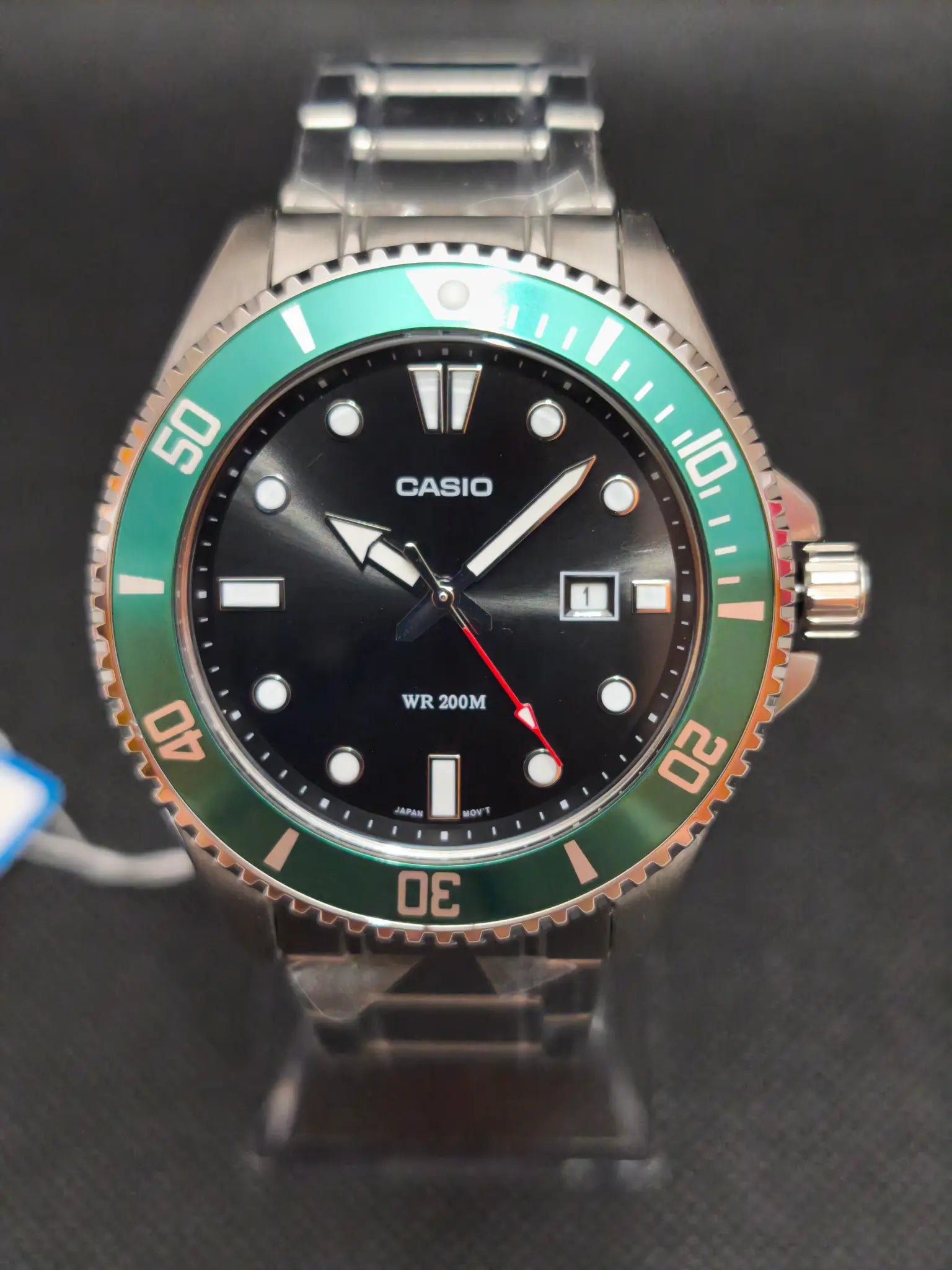 Reloj Casio MDV-107D-3AVDF hombre 46,3 mm esfera negra bisel verde 200 m