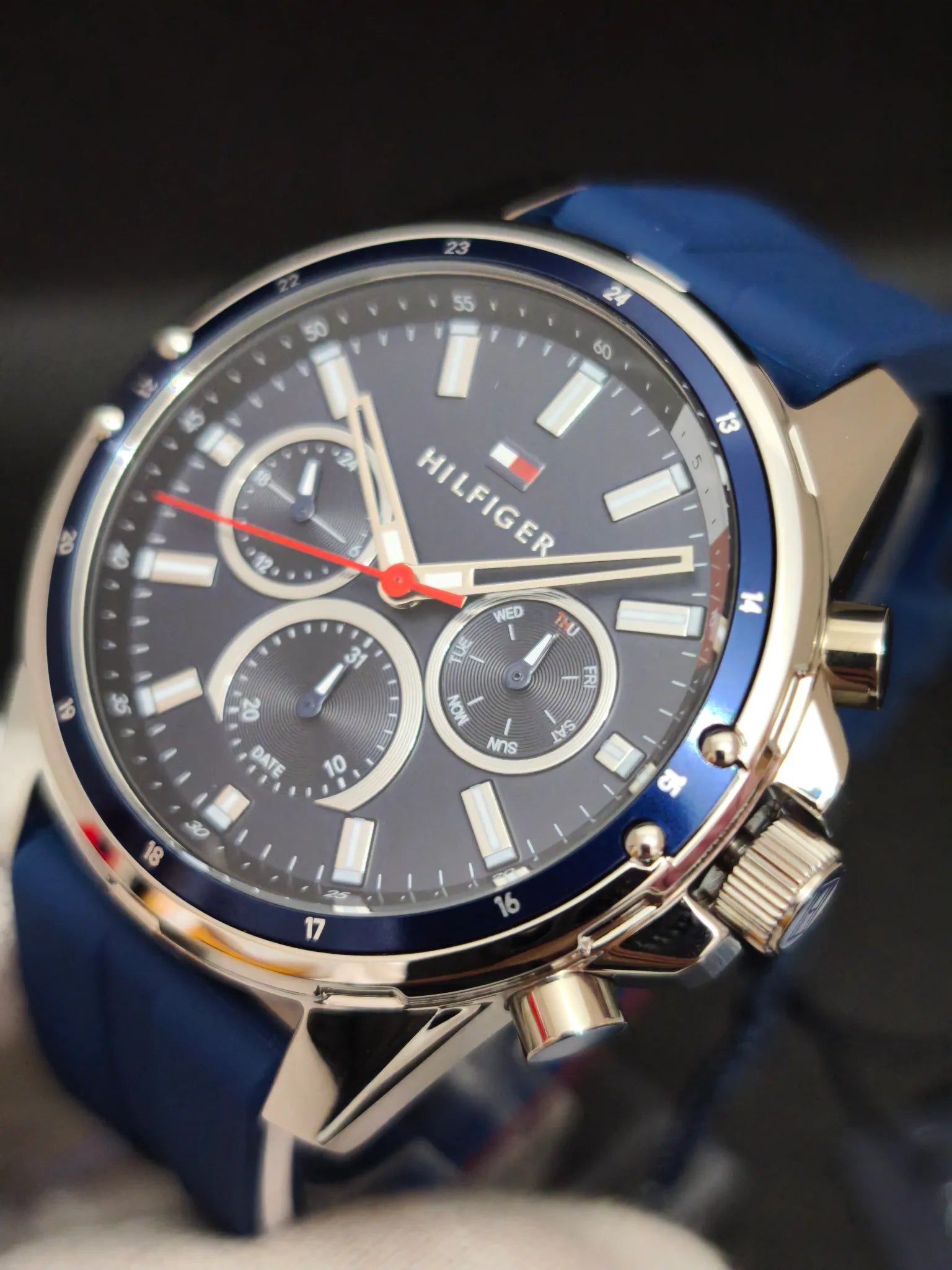 Reloj Tommy Hilfiger Mason 1791791 – Multifunción 45 mm Azul Correa Silicona (5 ATM)