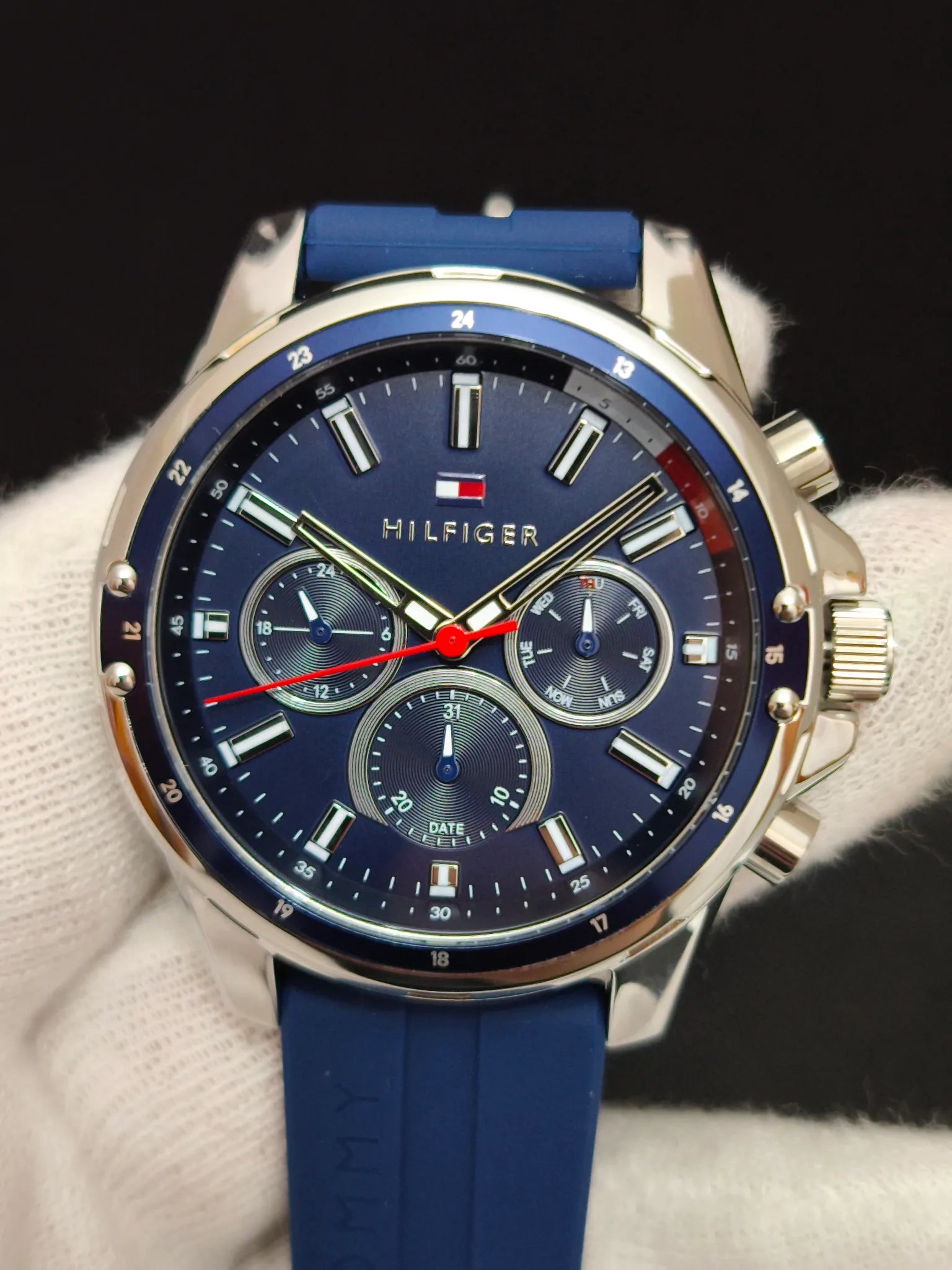 Reloj Tommy Hilfiger Mason 1791791 – Multifunción 45 mm Azul Correa Silicona (5 ATM)