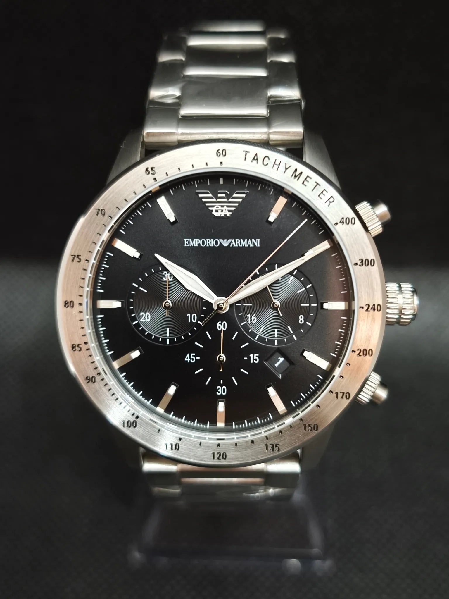 Emporio Armani AR11241 cronógrafo de hombre con esfera negra y bisel taquimétrico
