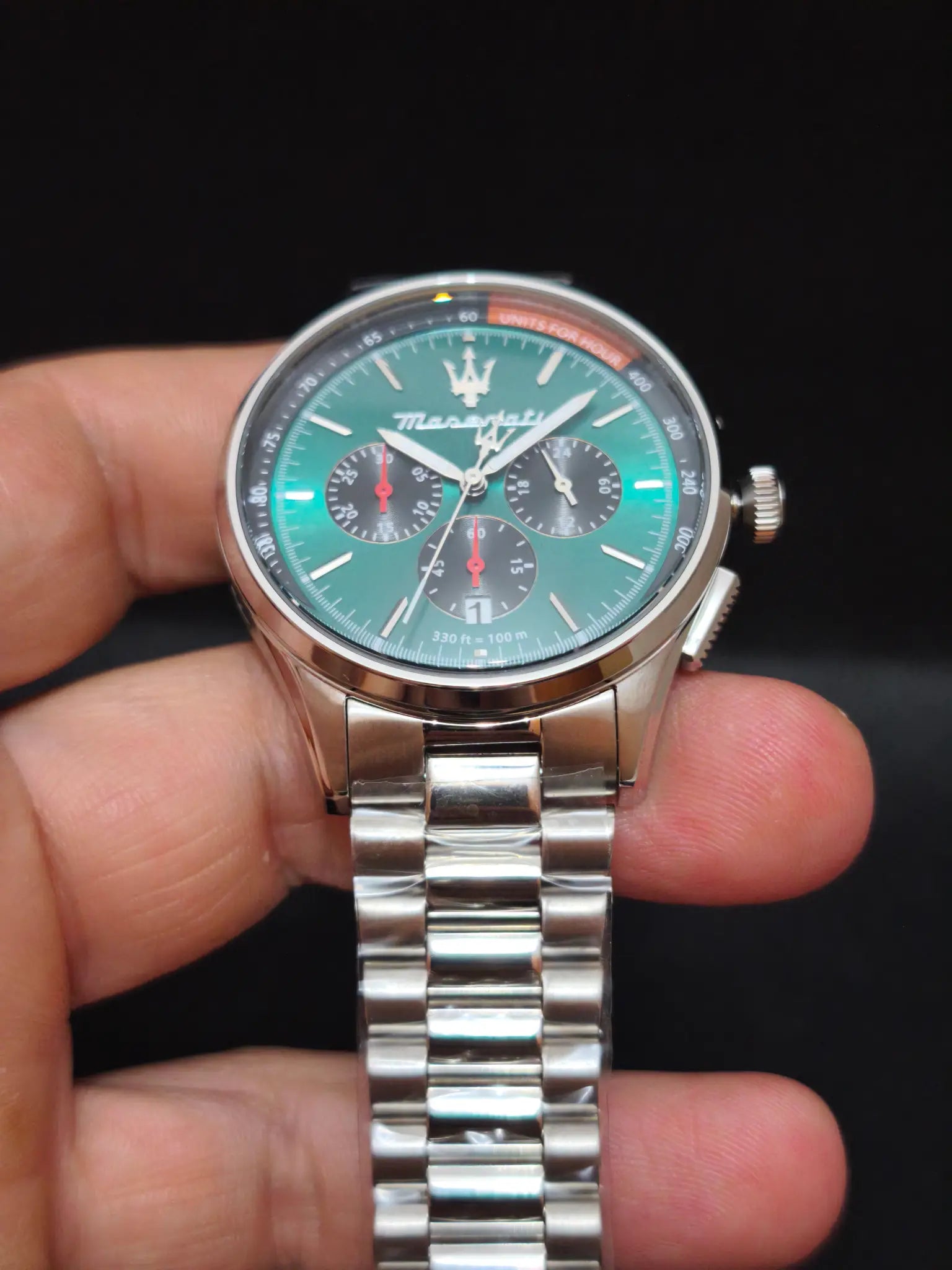 Brazalete plateado de acero inoxidable del Maserati Sorpasso R8873624002
