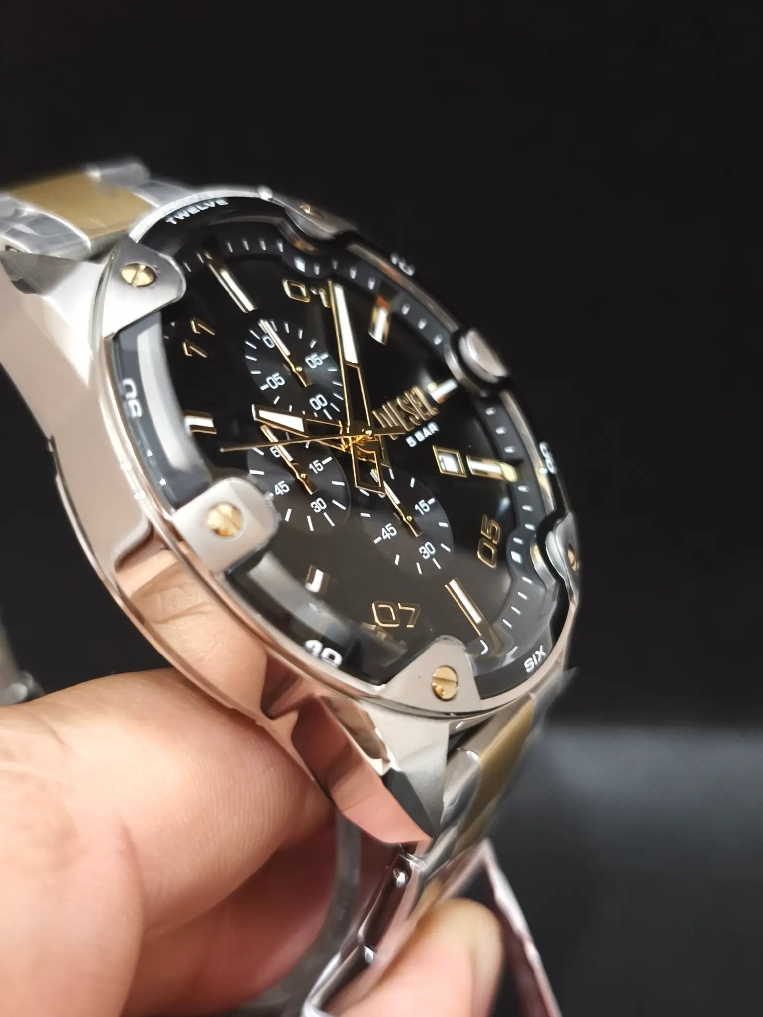 Reloj Diesel Spiked DZ4627 – Cronógrafo Hombre 49 mm Bicolor Plata Dorado