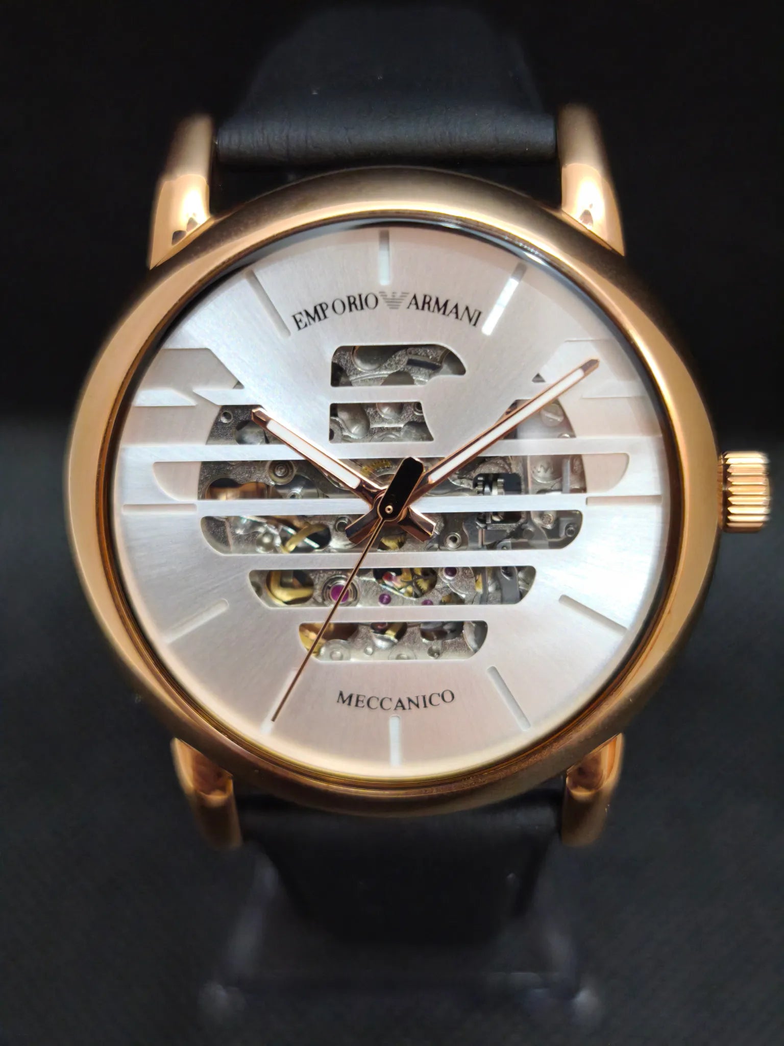 Reloj Emporio Armani AR60031 Luigi automático tono oro rosa con esfera skeleton, vista frontal