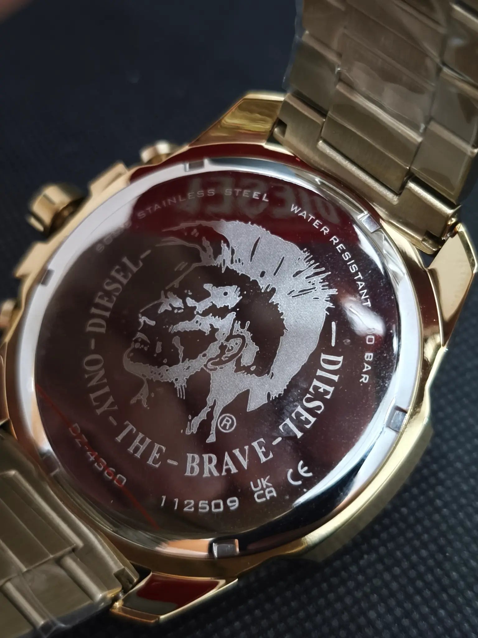 Reloj Diesel Mega Chief DZ4360 – Cronógrafo Hombre 51 mm Dorado Monocromático