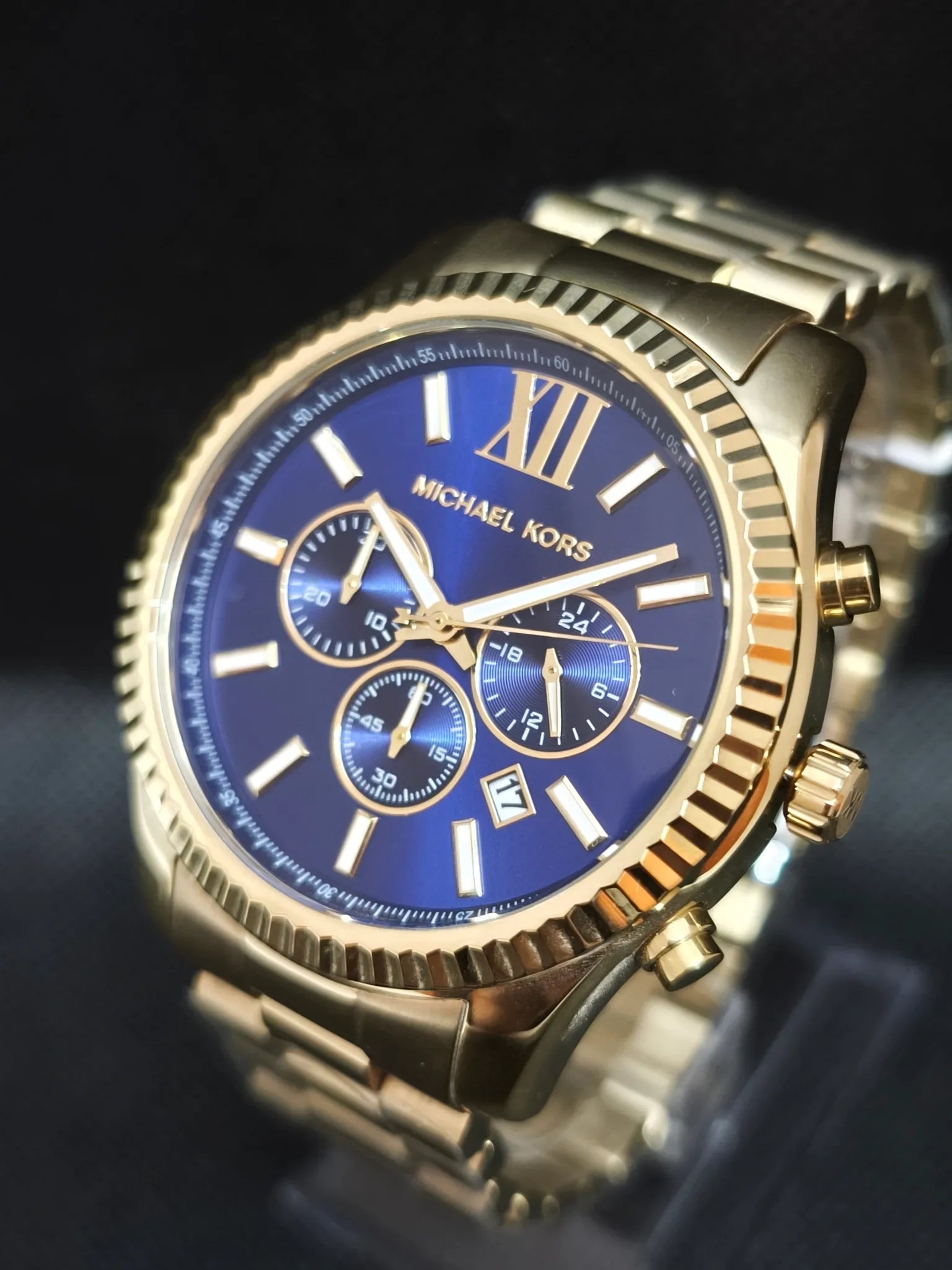 Reloj Michael Kors MK9153 lateral con corona y pulsadores, caja 44 mm