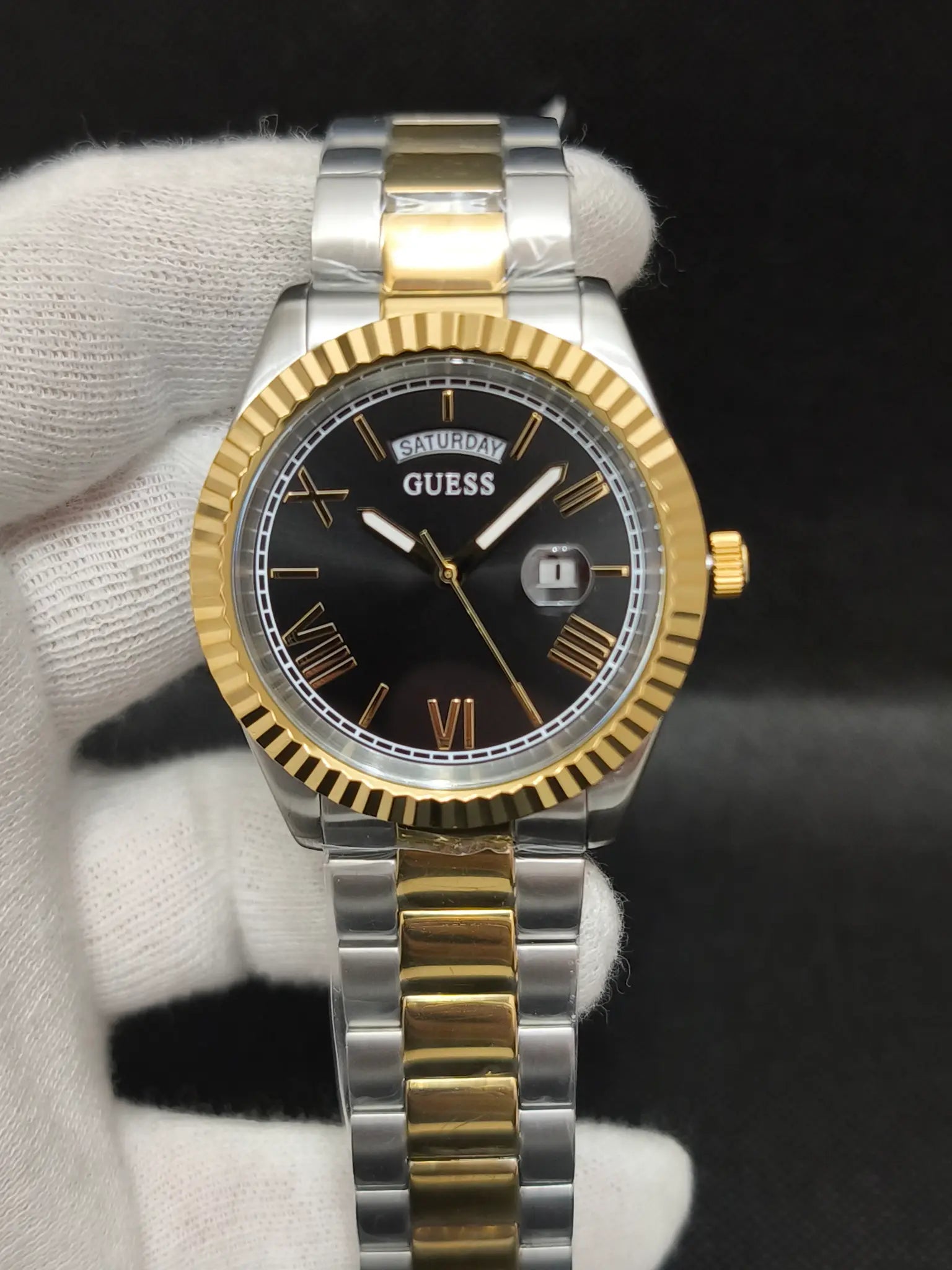 Reloj Guess Connoisseur GW0265G5 con fecha y día 
