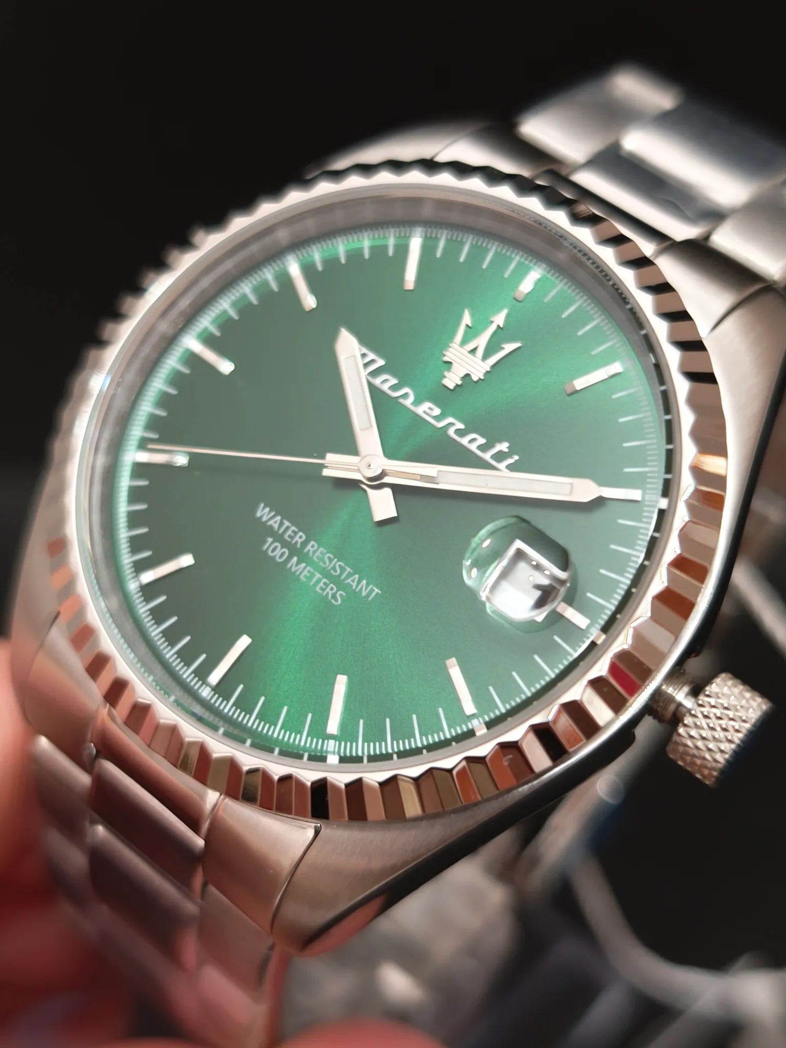 Reloj Maserati Competizione vista bisel estriado esfera verde