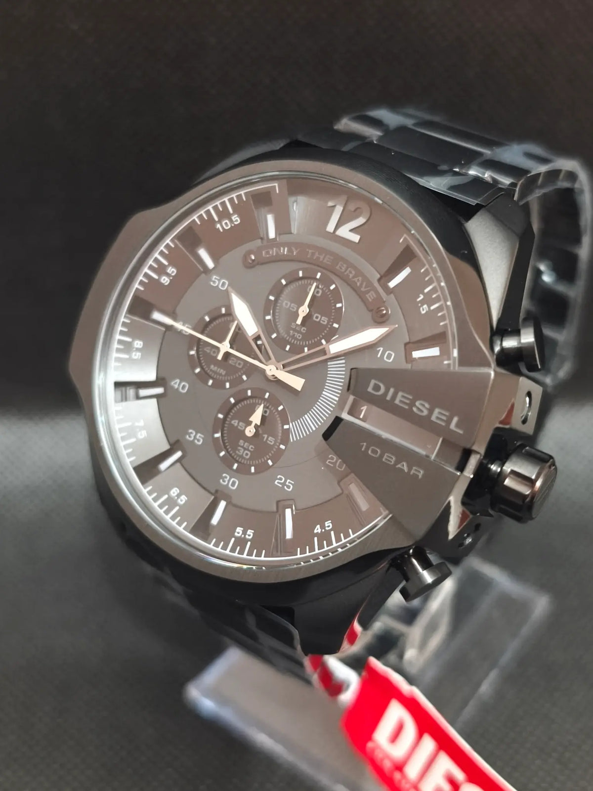 Diesel DZ4355 hombre caja acero negro 51 mm