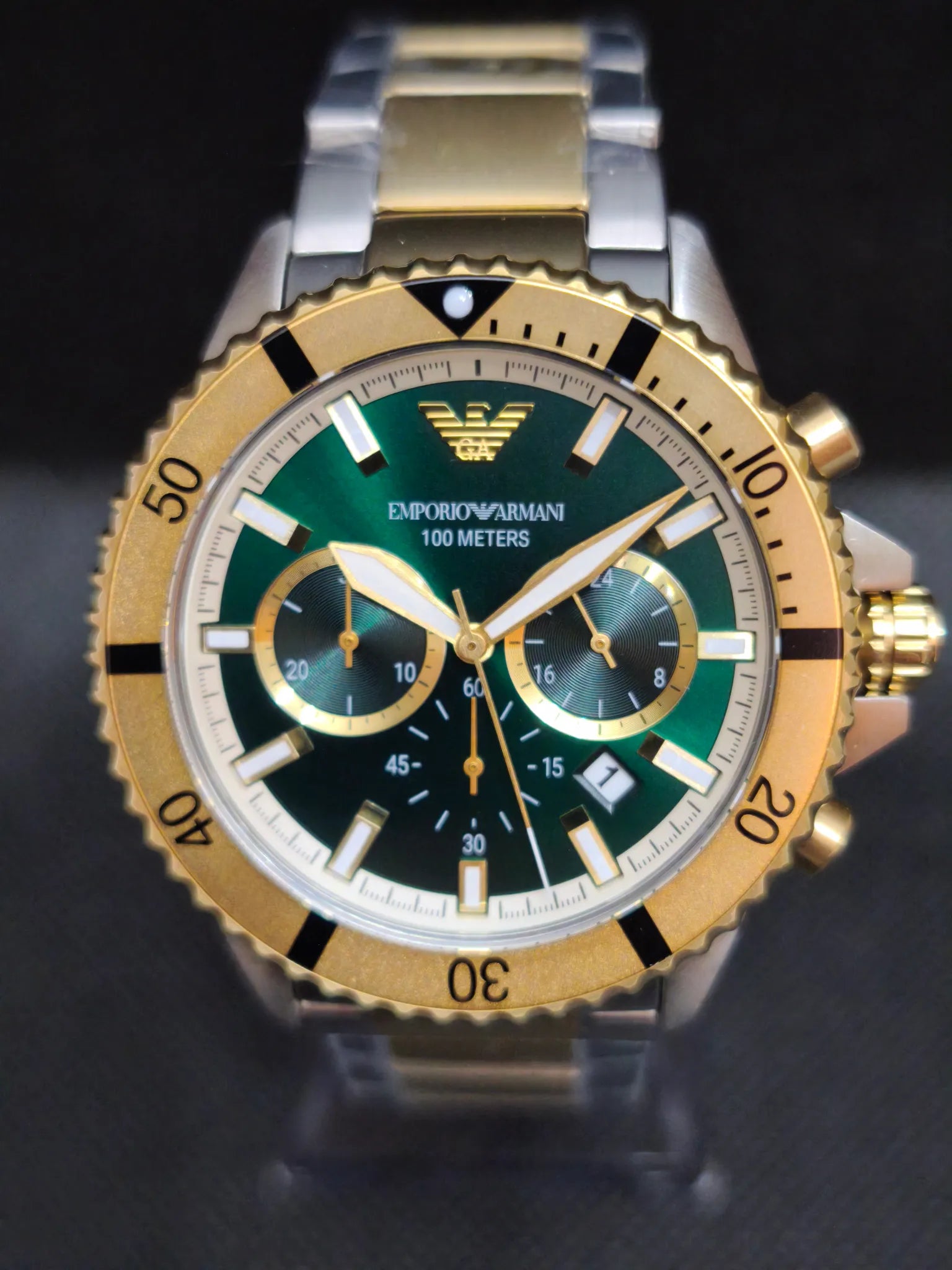 Reloj Emporio Armani AR11586 cronógrafo bicolor con esfera verde, vista frontal