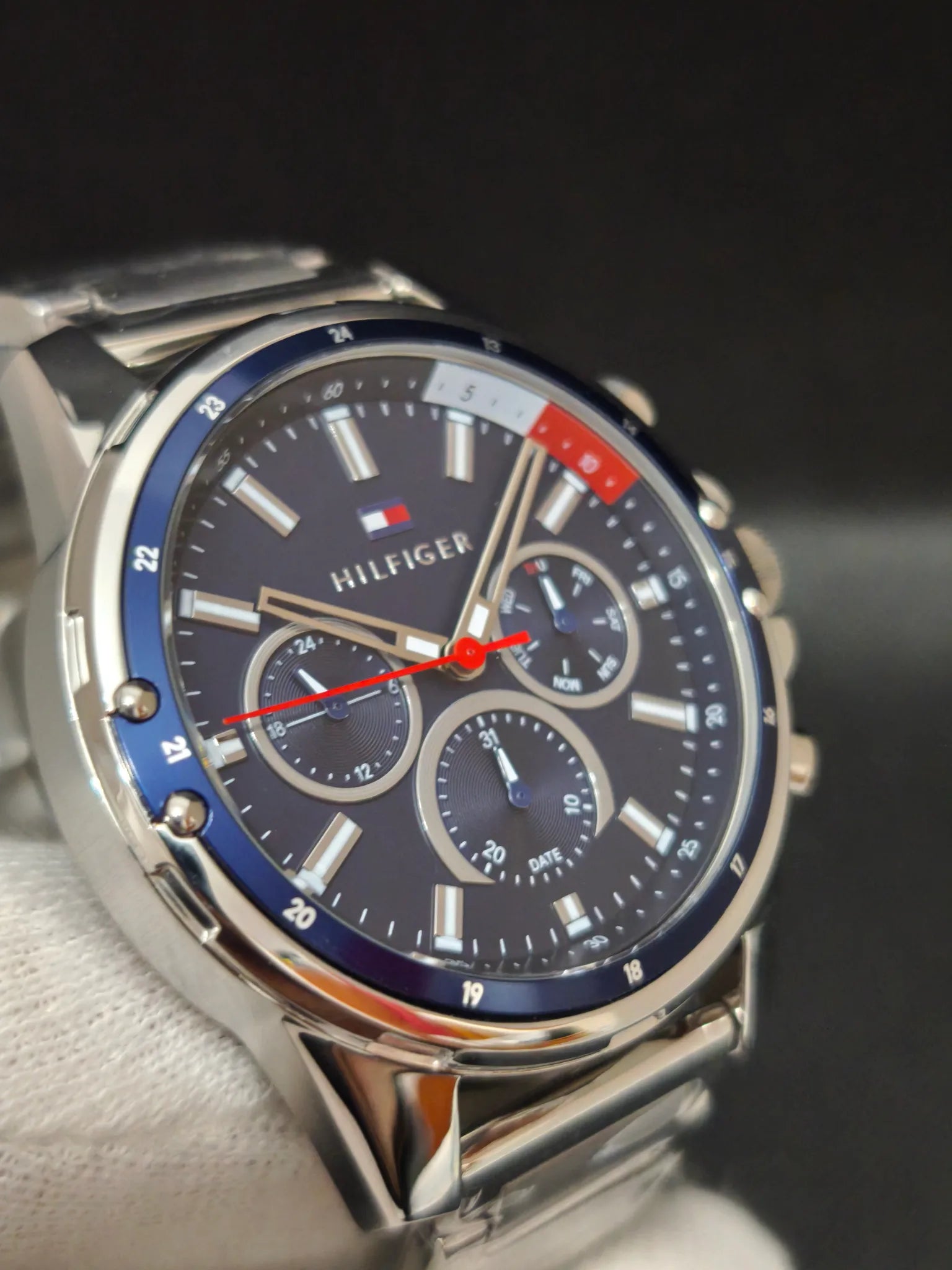 Reloj Tommy Hilfiger Mason 1791788 – Acero y Esfera Azul 45 mm