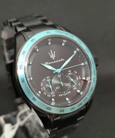 Reloj Maserati R8873644002 Aquaedition con caja de 45 milimetros en acero inoxidable PVD negro, bisel tono aguamarina, cronógrafo y esfera negra.