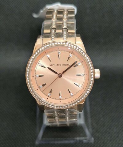 Reloj Michael Kors MK3910 para mujer en oro rosa con caja de acero inoxidable de 33 mm y esfera de madreperla.