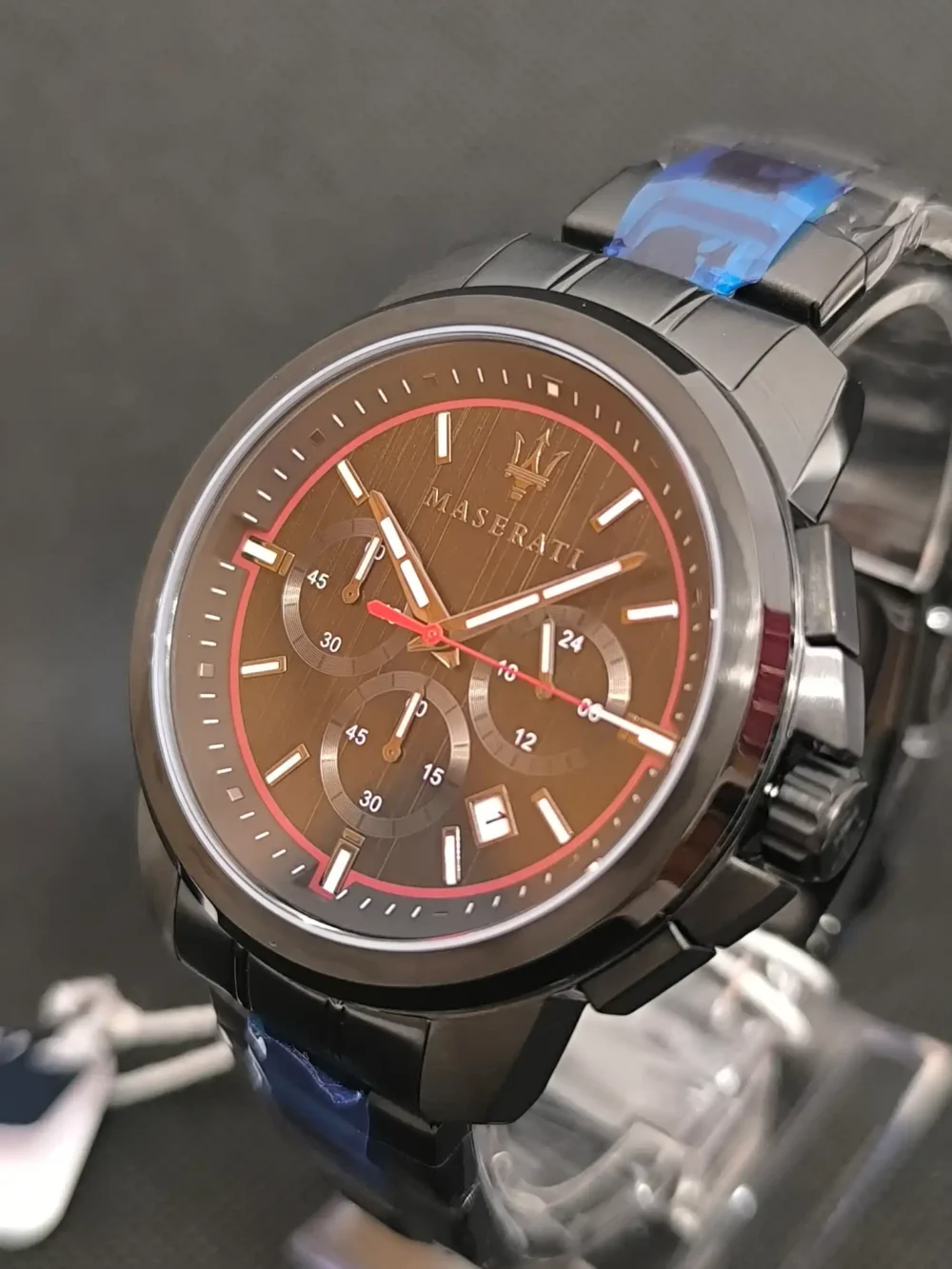 Reloj Maserati Successo R8873621014 cronógrafo hombre caja de 44 mm, esfera negra con detalles en rojo
