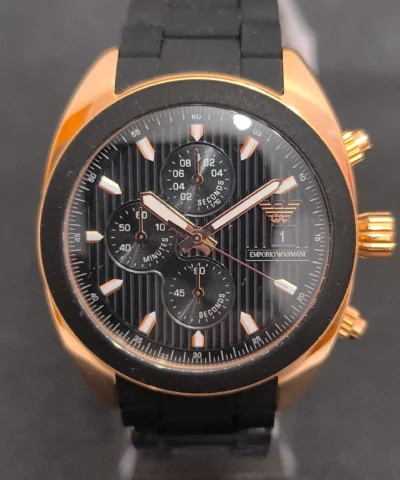 Reloj Emporio Armani AR5954 en oro rosado y negro con cronógrafo